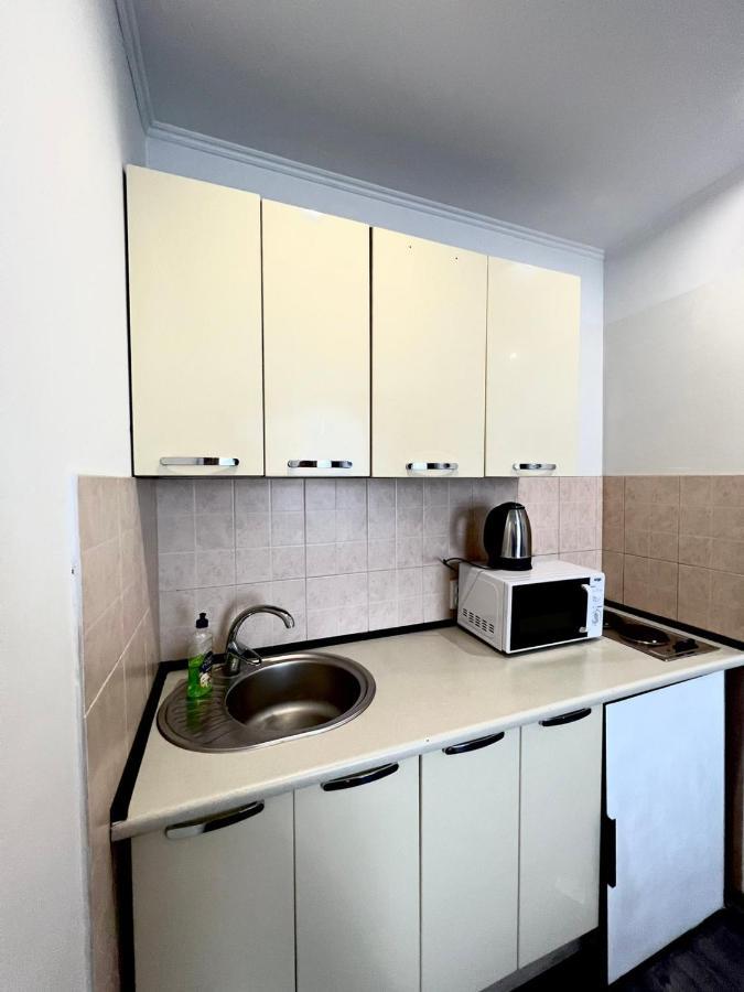Нові Апартаменти 83 Ivano-Frankivsk Luaran gambar